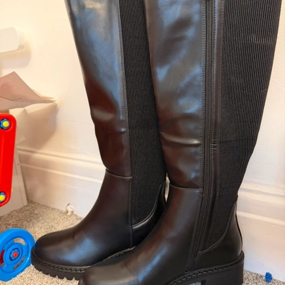 Sleek Black Over the Knee Women's Boots